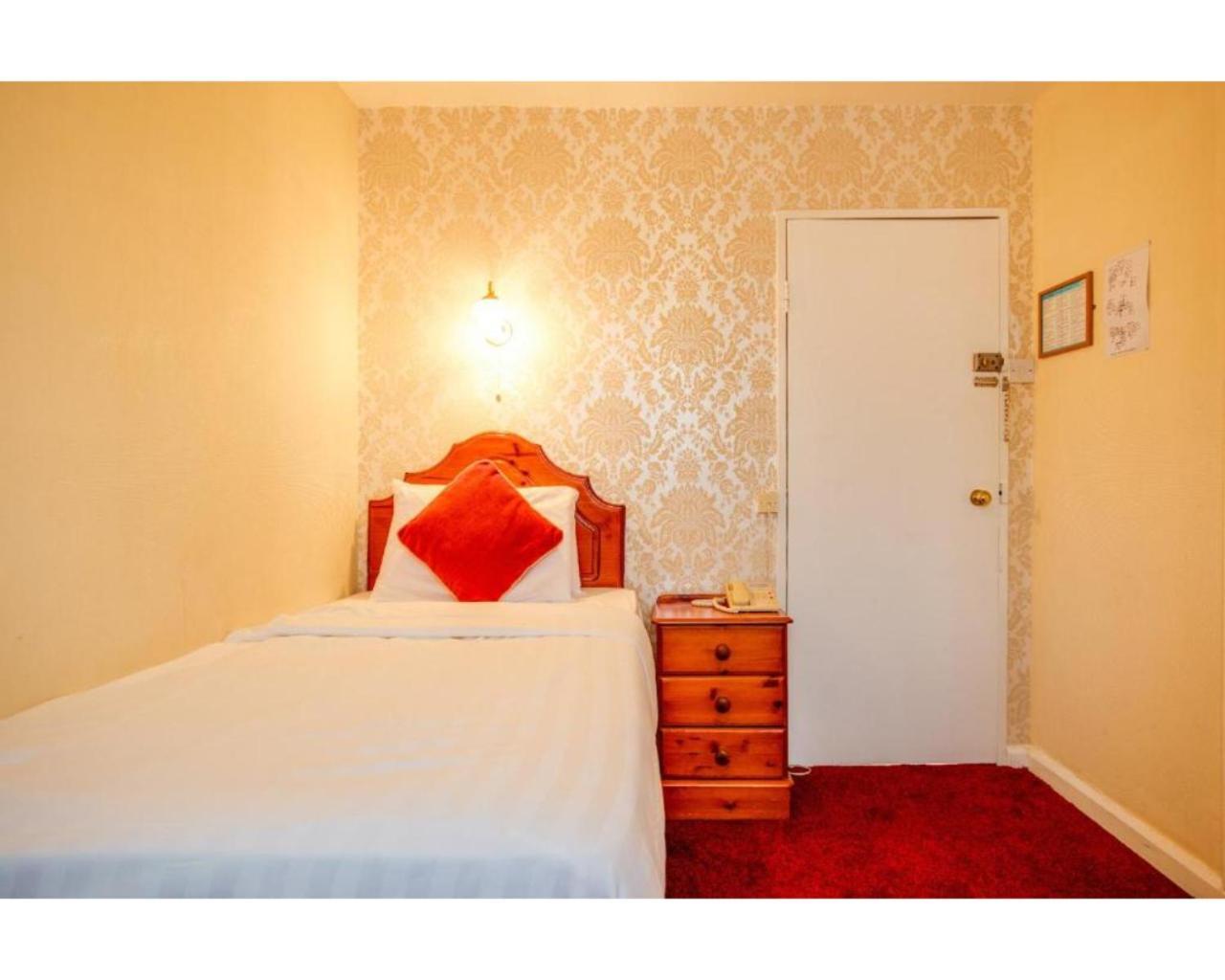 The Rose And Crown Hotel Wisbech Dış mekan fotoğraf